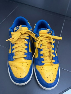 Nike Dunk Low Retro UCLA like new, multicolor athletic shoes size 40.5