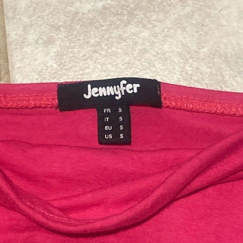 Women’s strapless blouse size S like new, dark pink