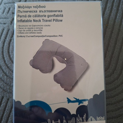 Travel Pillow new in excellent condition
