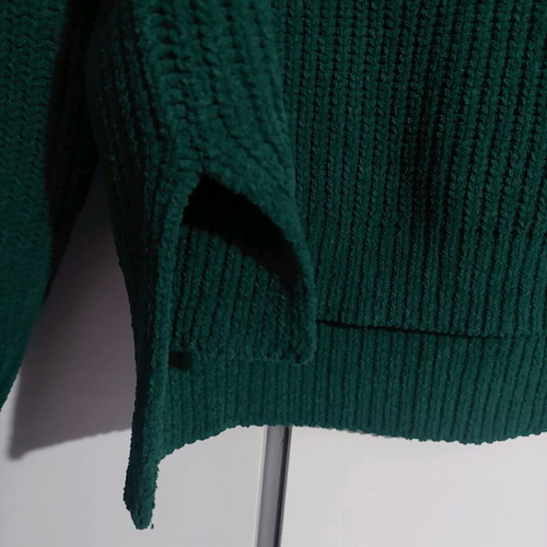 Calliope medium green pullover like new