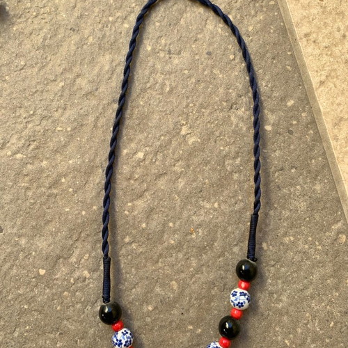 Set of 7 necklaces with various materials