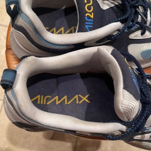 Nike Unisex Airmax Shoes Size 42 Like New