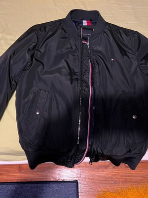 Tommy Hilfiger Men's Bomber Jacket like new, black, size S