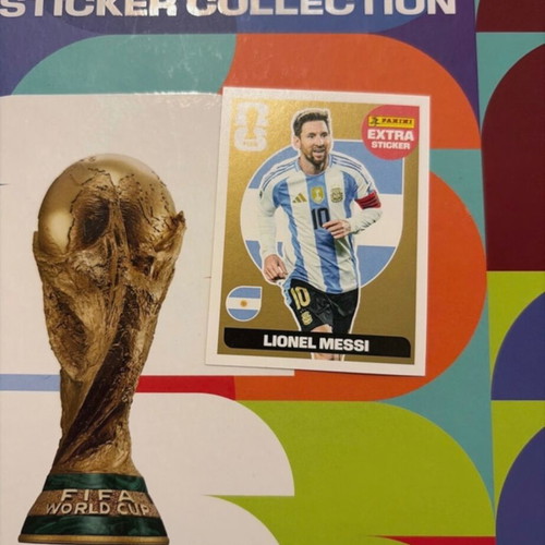 Lionel Messi Extra Gold Sticker Panini World Cup 2026