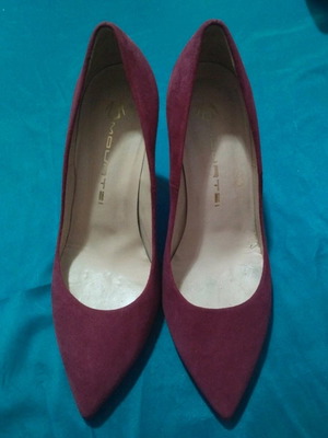 Red pumps used, like new, size 38.5