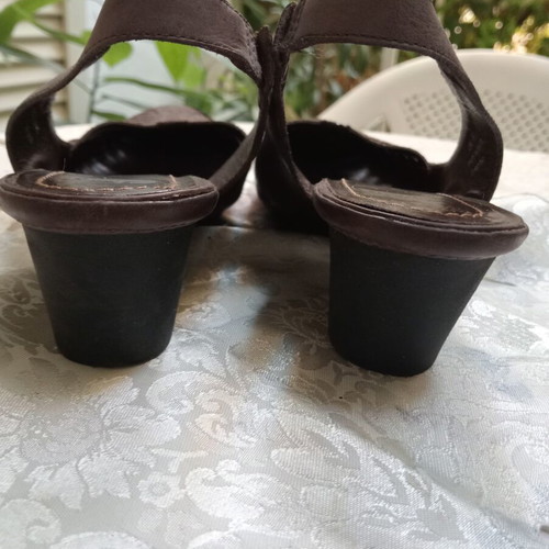 Clarks sandals size 39, new, brown leather with rubber sole