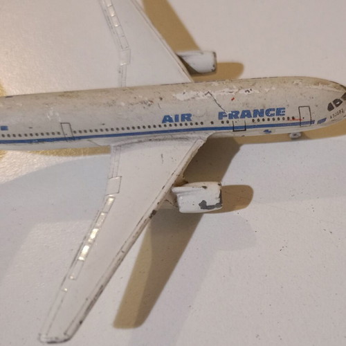 Vintage metal Airbus A300B model airplane Air France used