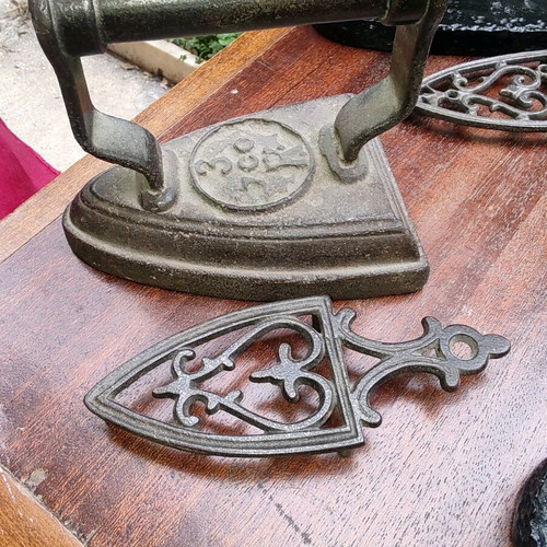 Collection of 19th century collar irons like new with bases