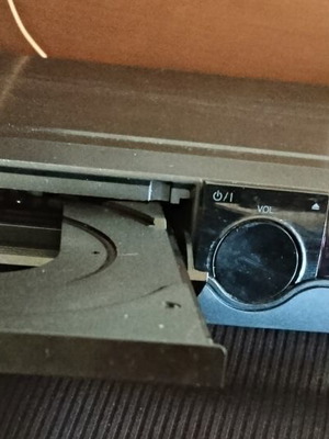 LG home cinema system with large speaker and 5 small speakers, fully functional