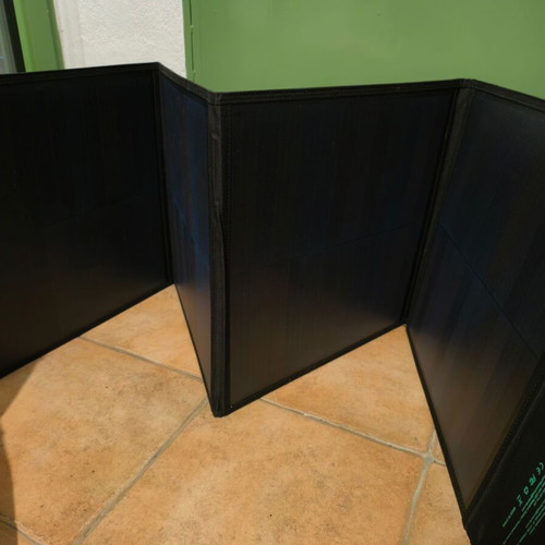 Kroak portable folding solar panel 200W like new
