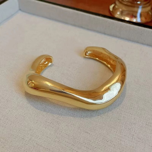 Vintage metal bracelet European style new, gold and silver
