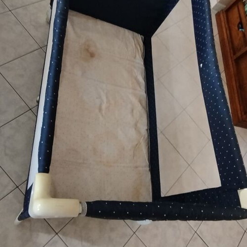 Baby playpen used with handle, dimensions 1.25x0.65x0.84 m