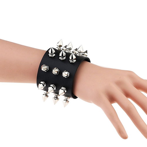 Gothic Metal Style Bracelet with Three Rows of Spikes Black