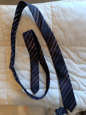 Venturi tie black with purple diagonal stripes new