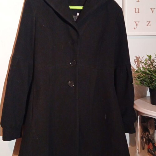Black coat size M used