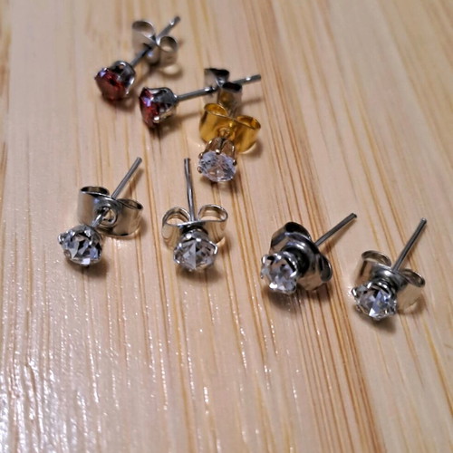 Σετ σκουλαρίκια studs με ζιργκόν σαν καινούργιο, χρυσαφί και ασημί