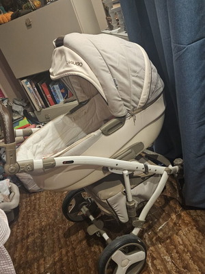 Verdi Vango by Lorelli 3-in-1 stroller, carrycot & baby car seat