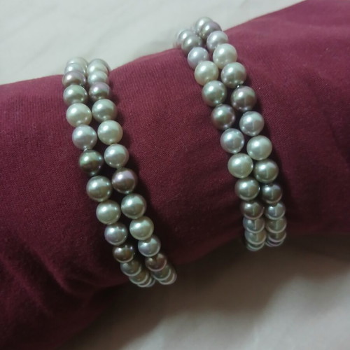 Bracelets set like new, 2 pieces, white and purple