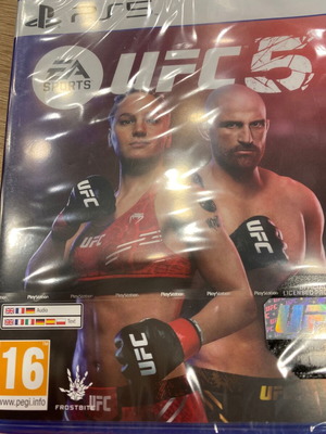 UFC 5 PS5 запечатана