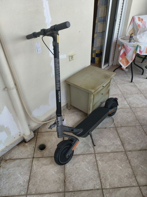 Xiaomi Scooter 4 Ultra καινούργιο, μη λειτουργικό, χωρίς παρελκόμενα