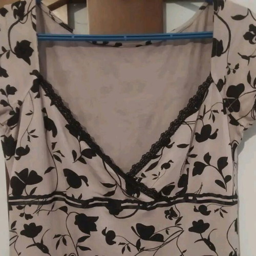 Blouse in shades of gray with lace design, like new, size M