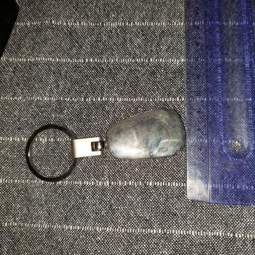 Mercedes-Benz keychain used with 4 tire valve caps silver