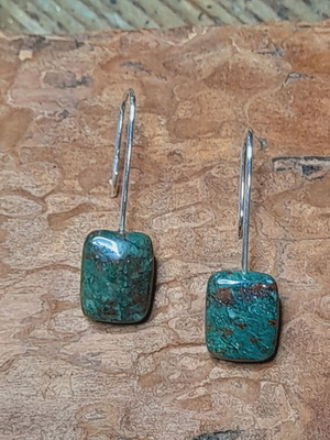 Handmade 925 Silver Earrings with Green Semiprecious Stones like new