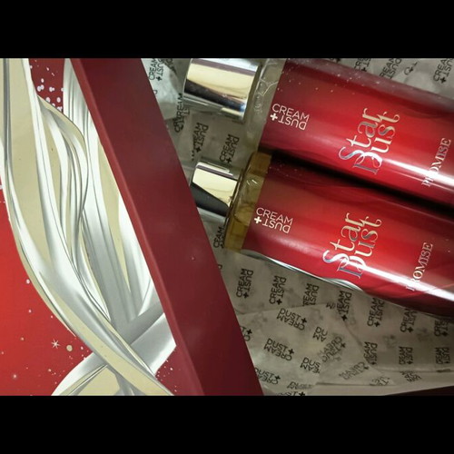 Stardust Aura gift set with shower gel and body mist, new