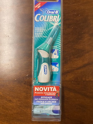 Oral-B dental floss device with 3 toothpicks new