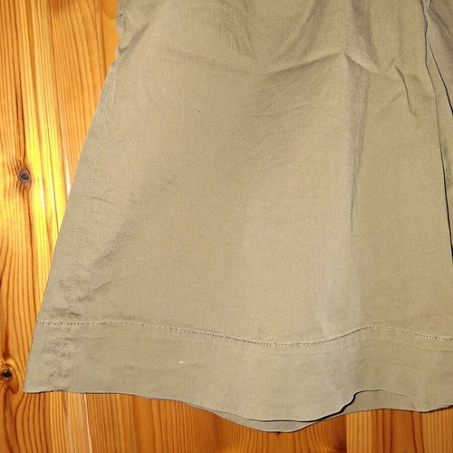 Henry Cotton's women's bermuda shorts, size L, khaki green