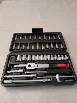 Tool set 46 pieces new with case