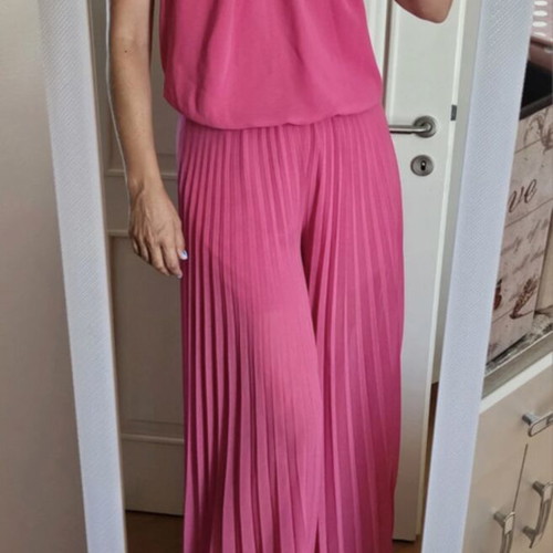 Zini Boutique pleated backless jumpsuit with gold chain, size L