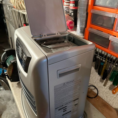 Kerosun LC-44 space heater used with marks on top