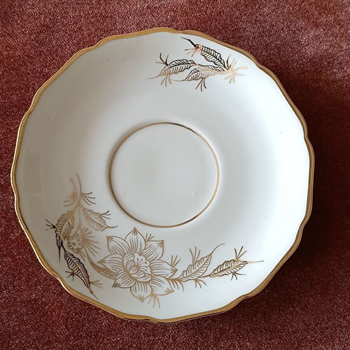 Hutschenreuther tea set for 6 people, German porcelain, like new, ivoire with gold motifs
