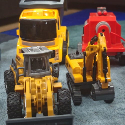 Children's toys used, various types
