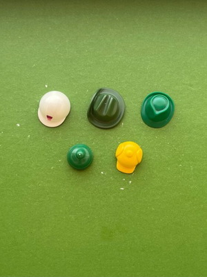Playmobil hats like new, various pieces