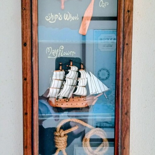 Nautical 3D frame used with wooden frame and glass