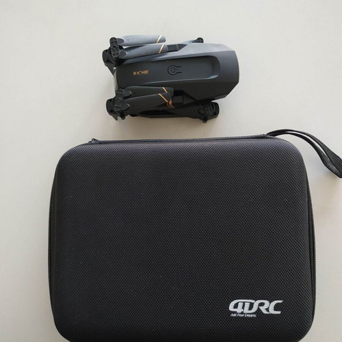 Richie 4DRC drone used with two batteries and 4K camera