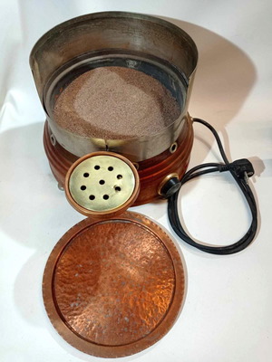 Johny hoboli used with copper tray and sand