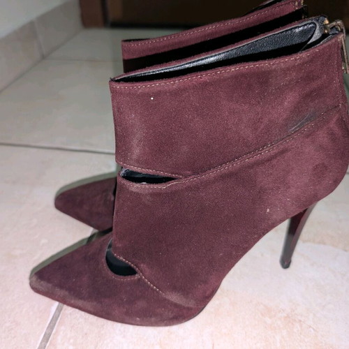 Burgundy suede heeled boots used, size 38