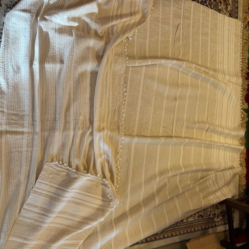 Wool woven with knitted lace like new