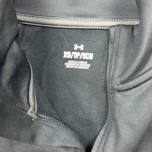 Under Armour black half-zip athletic shirt XS