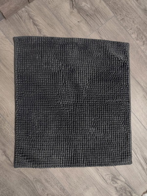 Bathroom mat 40x50 like new