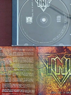 TNT Give Me A Sign EP CD used, Metal
