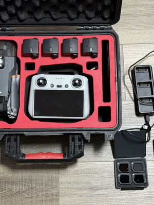 DJI Mavic 3 Classic Fly More Kit with RC Controller and Filters