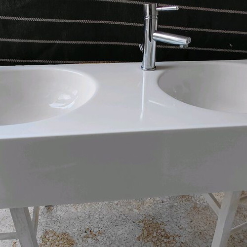 Corian double white sink like new 1.20x0.40 with faucets