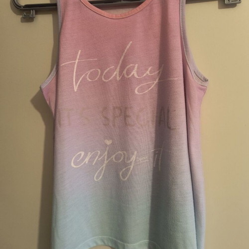 T-shirt like new, multicolored, for teens or girls s/xs
