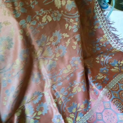 Brocade tablecloth like new, 2.20×1.90, reversible