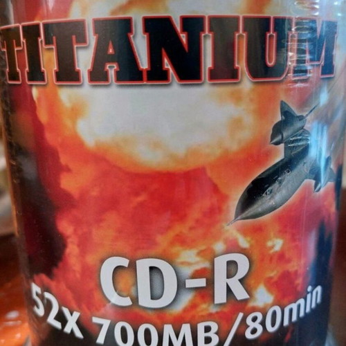 Titanium CD-R 52x 700MB 80min 100pcs and 2 DVD+R DL 240min 8.5GB
