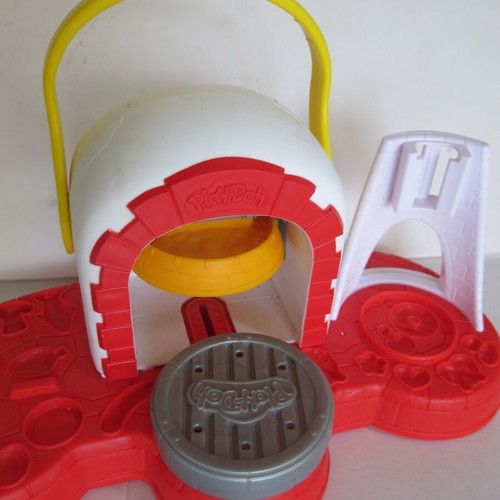 Play-Doh Pizza Oven used, main device